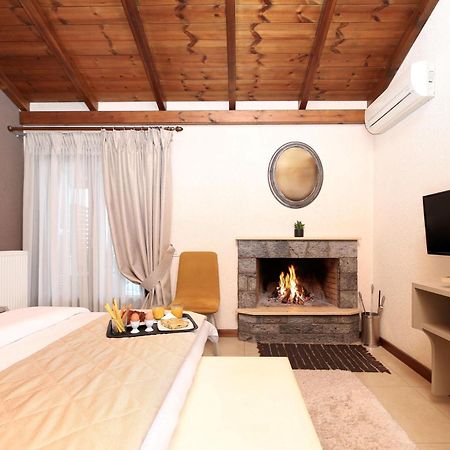 Asimina Guesthouse, Eptalofos Parnassos Екстериор снимка