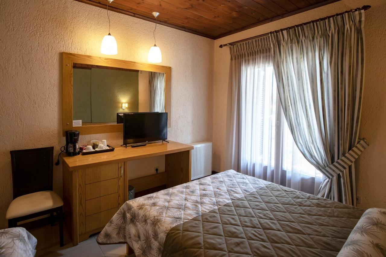 Asimina Guesthouse, Eptalofos Parnassos Екстериор снимка